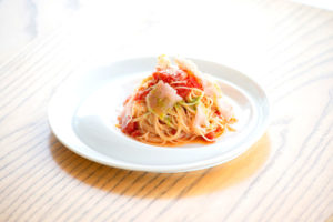 生ハムとトマトの冷製パスタ